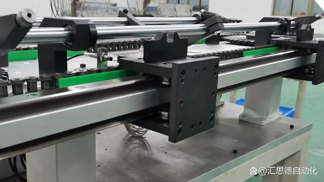 水平單底板雙軌環(huán)形導(dǎo)軌輸送線 水平單底板雙軌環(huán)形導(dǎo)軌輸送線