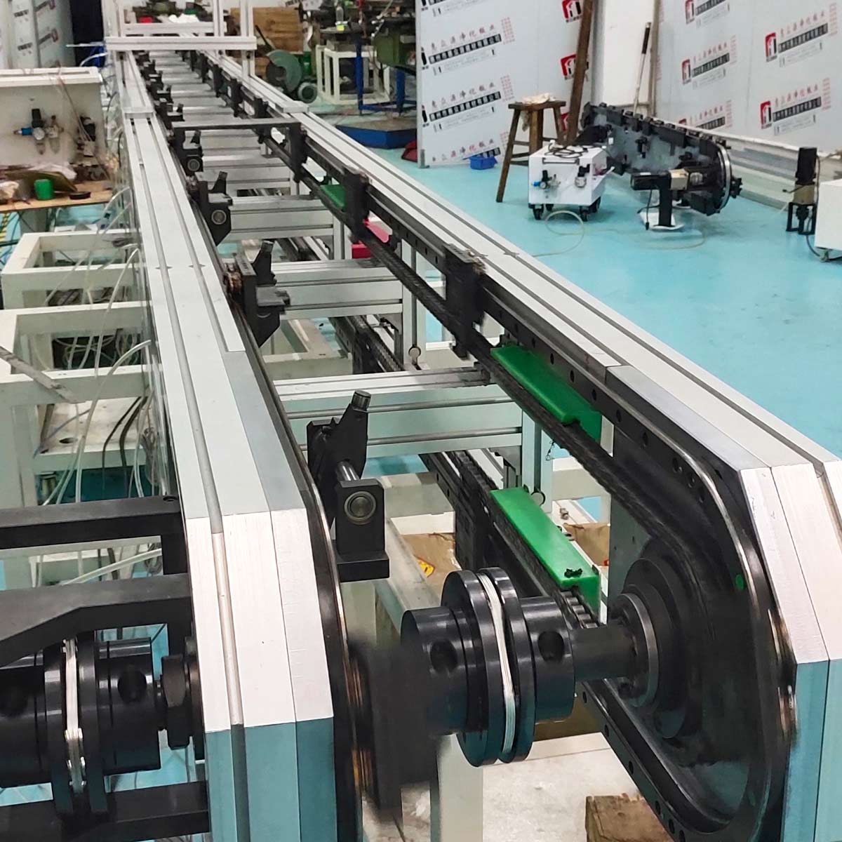 環(huán)形導(dǎo)軌具有更高的負(fù)載能力和更長(zhǎng)的使用壽命